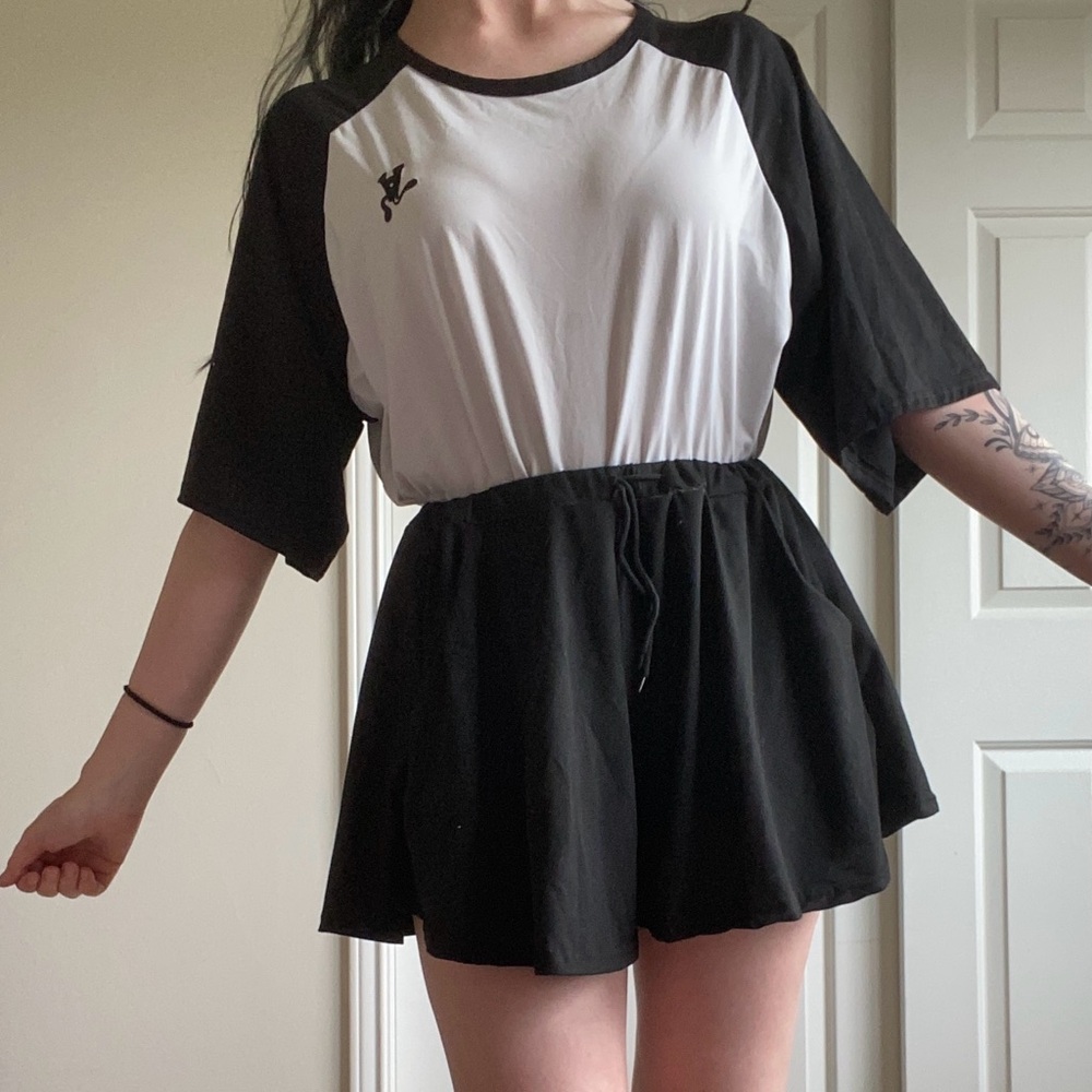 Black and White Raglan Sleeve Two-Piece Set